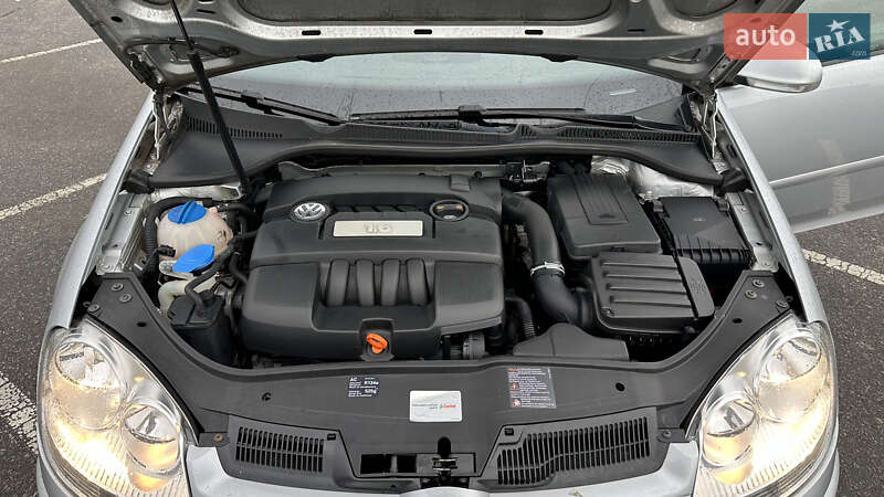 Хэтчбек Volkswagen Golf 2007 в Полтаве