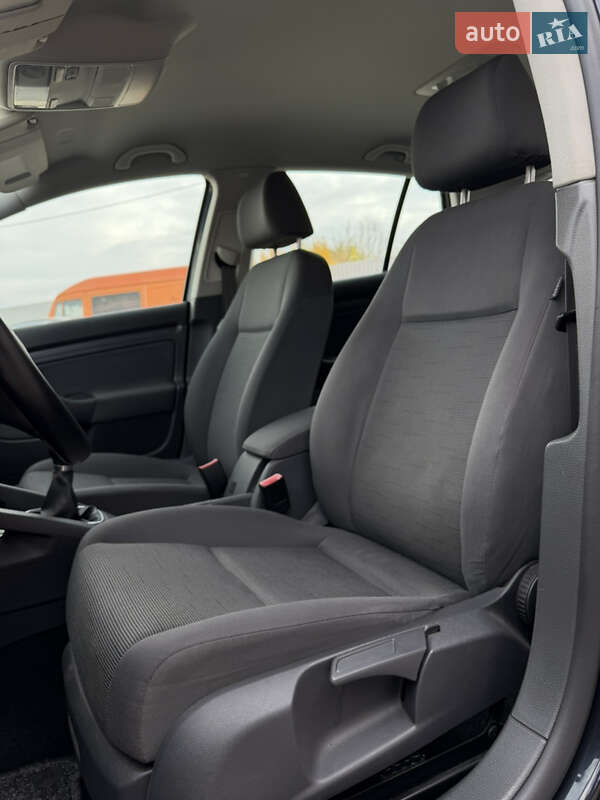 Хэтчбек Volkswagen Golf 2009 в Лубнах фото 21 Хэтчбек Volkswagen Golf 2009 в Лубнах