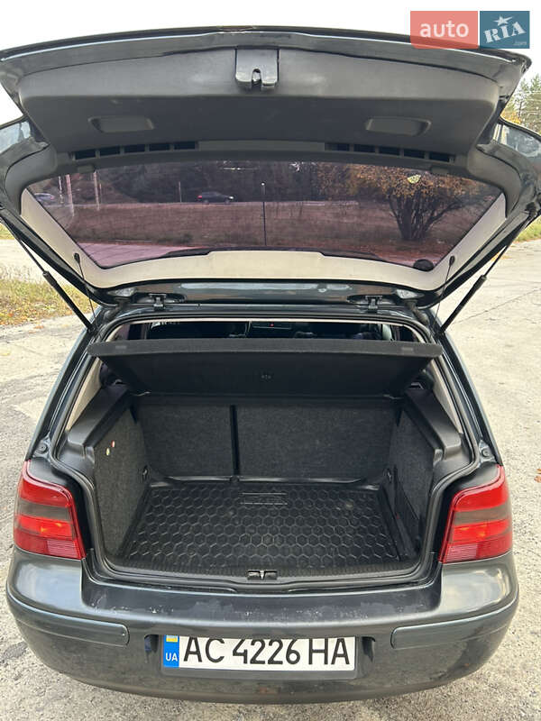 Хэтчбек Volkswagen Golf 2000 в Вараше фото 10 Хэтчбек Volkswagen Golf 2000 в Вараше