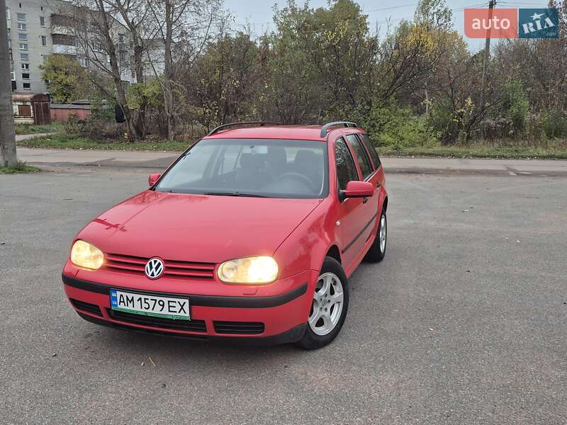 Volkswagen Golf 2004