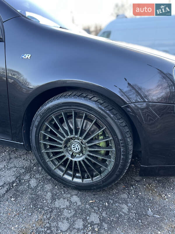 Хетчбек Volkswagen Golf 2008 в Рівному