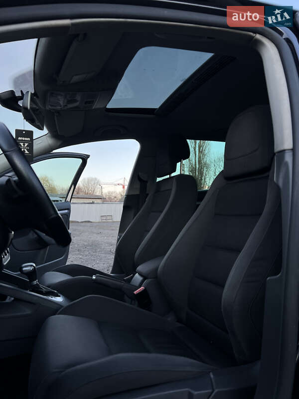 Хетчбек Volkswagen Golf 2008 в Рівному