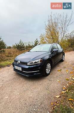 Хэтчбек Volkswagen Golf 2017 в Петропавловской Борщаговке