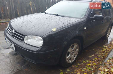 Універсал Volkswagen Golf 2003 в Сумах