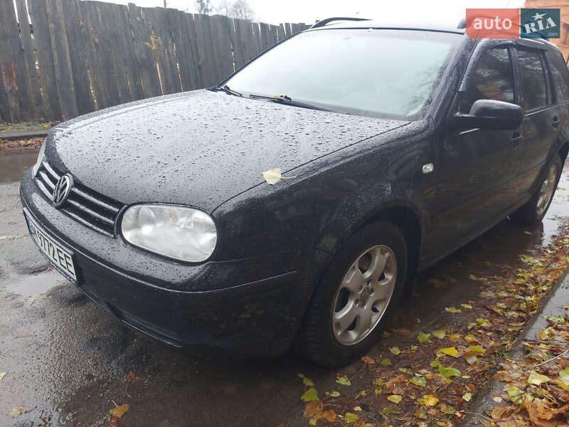 Volkswagen Golf 2003