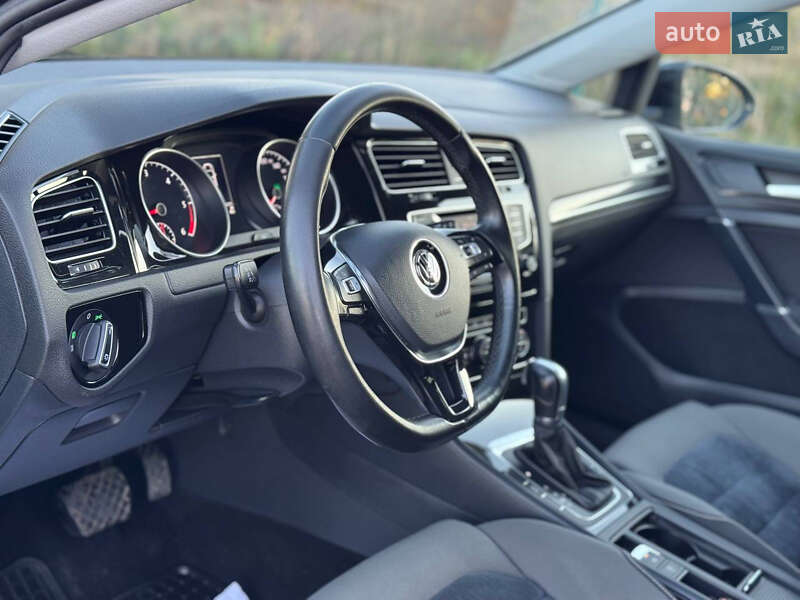 Універсал Volkswagen Golf 2015 в Дрогобичі фото 69 Універсал Volkswagen Golf 2015 в Дрогобичі