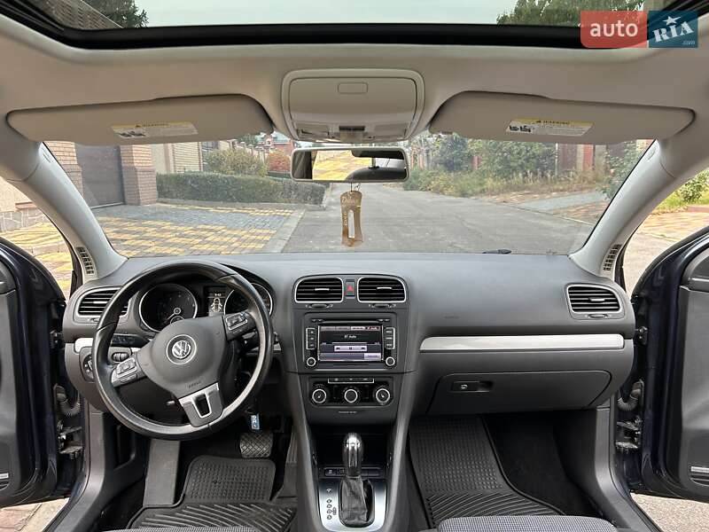 Хэтчбек Volkswagen Golf 2012 в Харькове