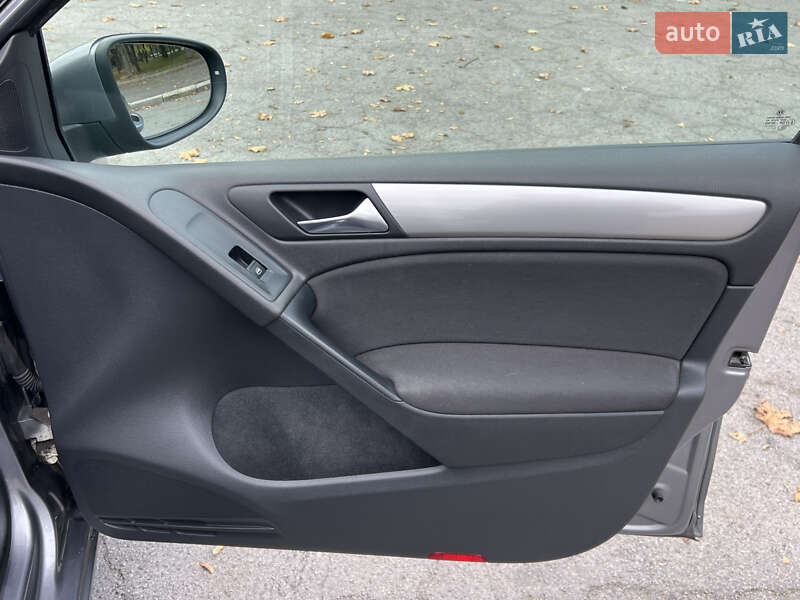 Хэтчбек Volkswagen Golf 2009 в Луцке фото 14 Хэтчбек Volkswagen Golf 2009 в Луцке