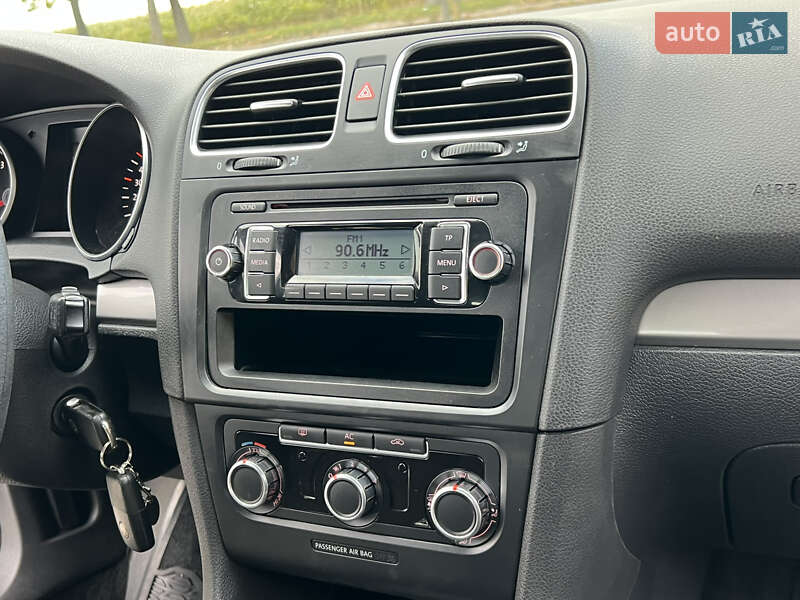 Хэтчбек Volkswagen Golf 2009 в Луцке фото 15 Хэтчбек Volkswagen Golf 2009 в Луцке