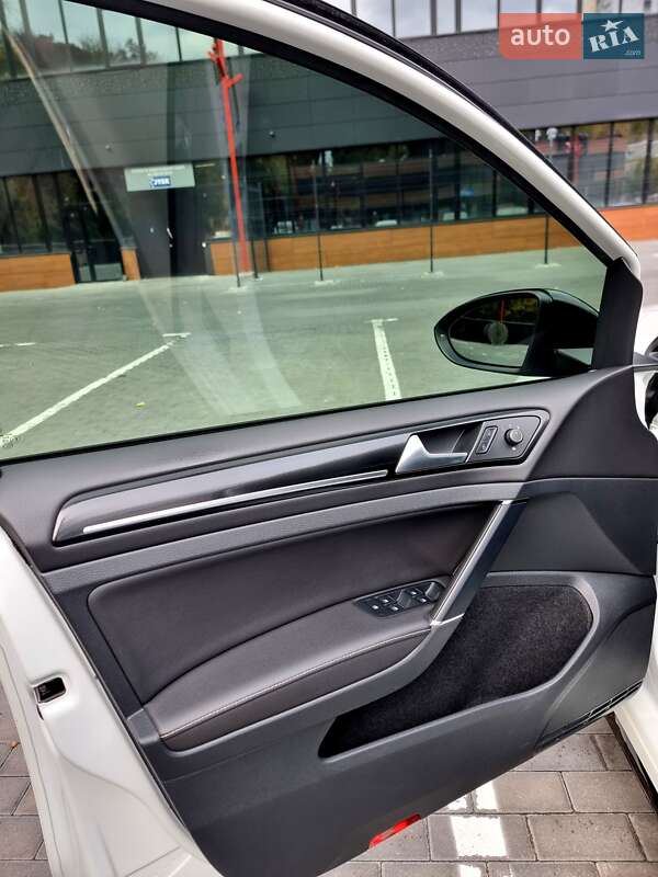 Хэтчбек Volkswagen Golf 2019 в Ирпене фото 13 Хэтчбек Volkswagen Golf 2019 в Ирпене