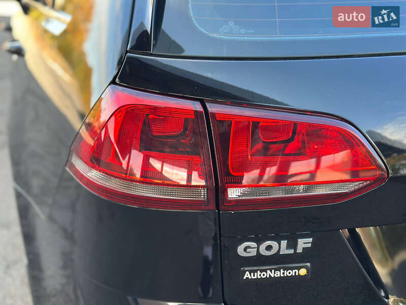 Універсал Volkswagen Golf 2015 в Дніпрі