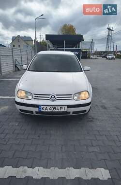 Хетчбек Volkswagen Golf 2003 в Вишневому