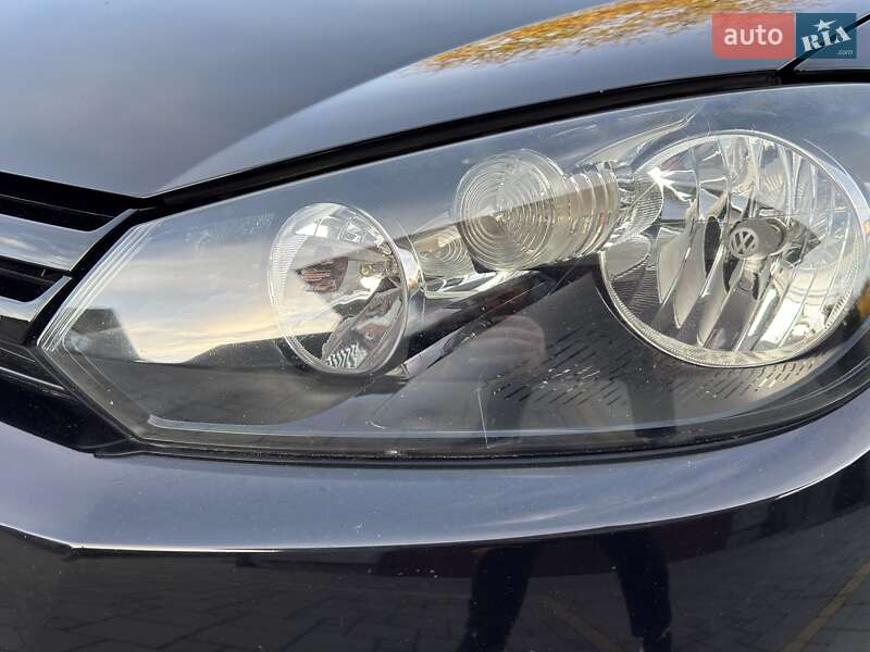 Хэтчбек Volkswagen Golf 2009 в Нововолынске