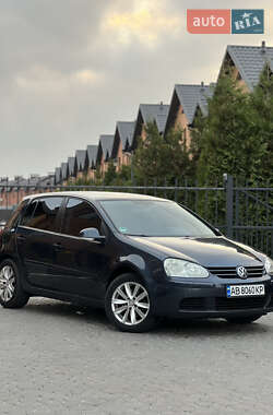 Хэтчбек Volkswagen Golf 2005 в Виннице