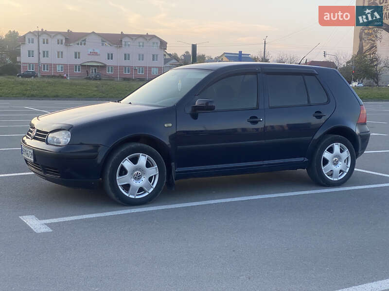 Хэтчбек Volkswagen Golf 2003 в Каменец-Подольском
