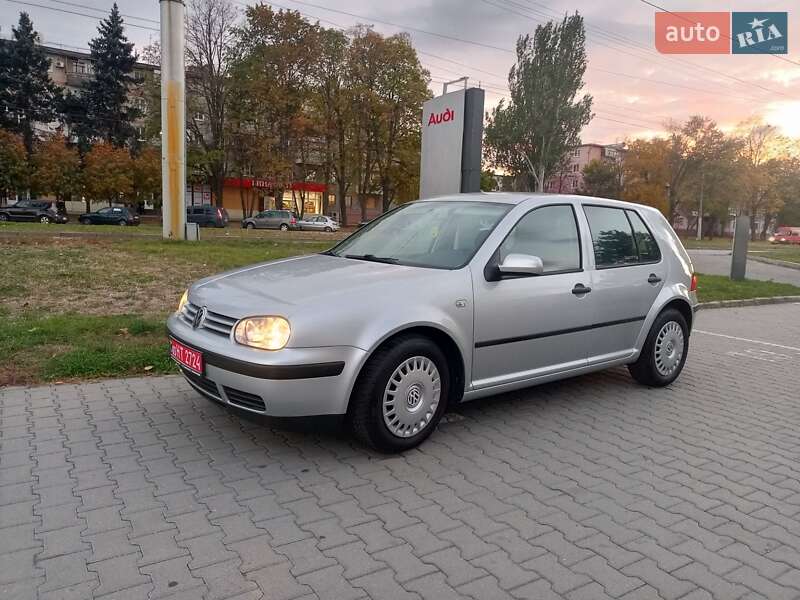 Хетчбек Volkswagen Golf 2002 в Запоріжжі фото 10 Хетчбек Volkswagen Golf 2002 в Запоріжжі