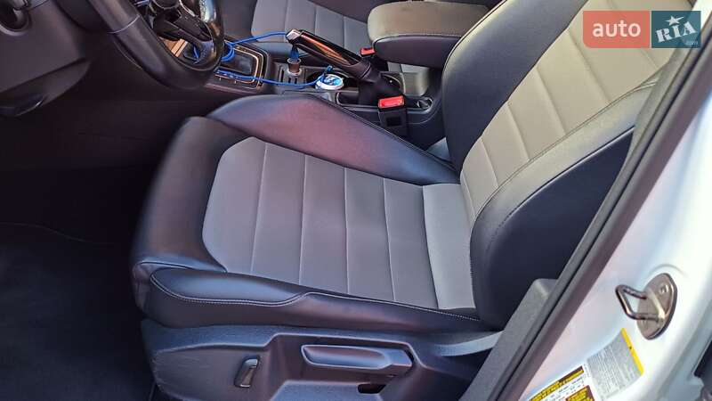 Універсал Volkswagen Golf 2015 в Дніпрі фото 36 Універсал Volkswagen Golf 2015 в Дніпрі