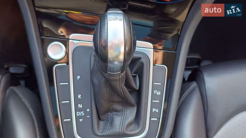 Універсал Volkswagen Golf 2015 в Дніпрі фото 49 Універсал Volkswagen Golf 2015 в Дніпрі