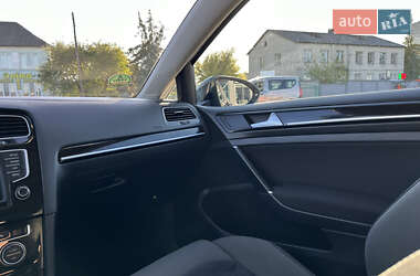 Универсал Volkswagen Golf 2016 в 