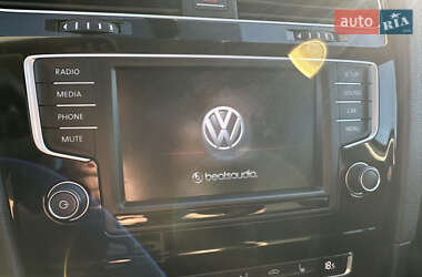 Универсал Volkswagen Golf 2016 в 