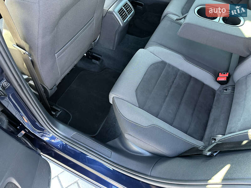 Универсал Volkswagen Golf 2016 в Лопатине фото 50 Универсал Volkswagen Golf 2016 в Лопатине