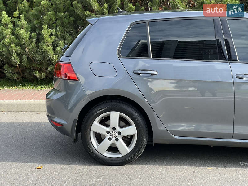 Хетчбек Volkswagen Golf 2015 в Києві фото 25 Хетчбек Volkswagen Golf 2015 в Києві