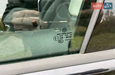Хэтчбек Volkswagen Golf 2008 в 