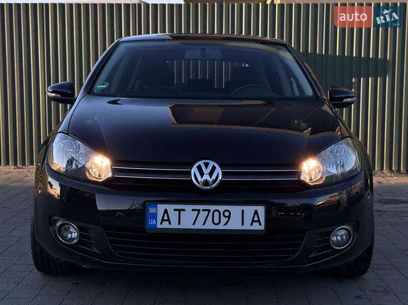 Хетчбек Volkswagen Golf 2010 в Мукачевому