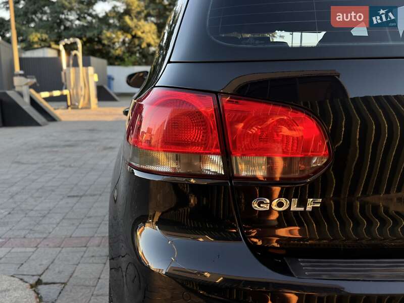 Хетчбек Volkswagen Golf 2010 в Мукачевому