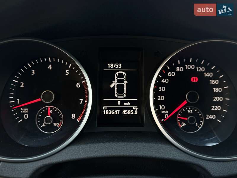 Хетчбек Volkswagen Golf 2010 в Мукачевому