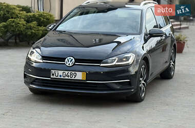 Универсал Volkswagen Golf 2017 в Стрые