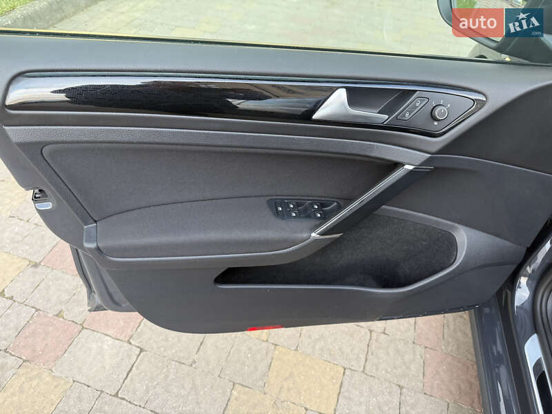 Универсал Volkswagen Golf 2017 в Стрые фото 41 Универсал Volkswagen Golf 2017 в Стрые