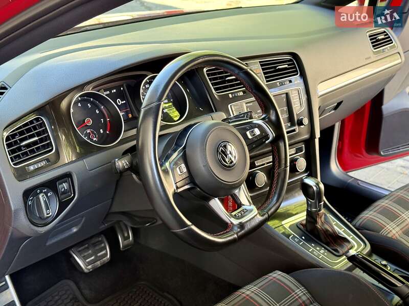 Хэтчбек Volkswagen Golf 2017 в Днепре фото 19 Хэтчбек Volkswagen Golf 2017 в Днепре