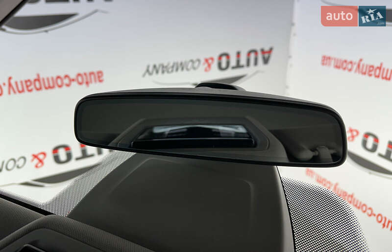 Універсал Volkswagen Golf 2020 в Львові