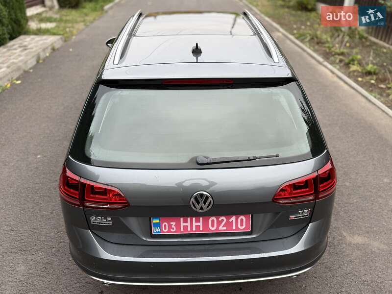 Універсал Volkswagen Golf 2016 в Києві