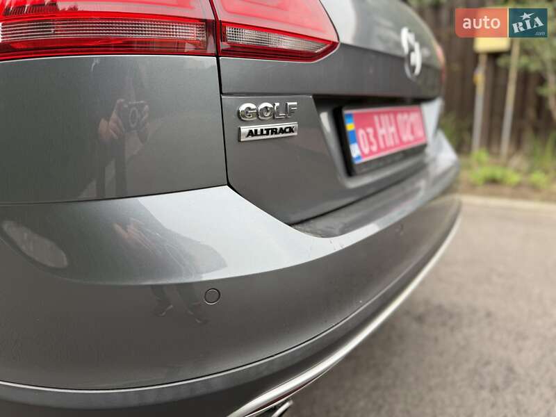 Універсал Volkswagen Golf 2016 в Києві