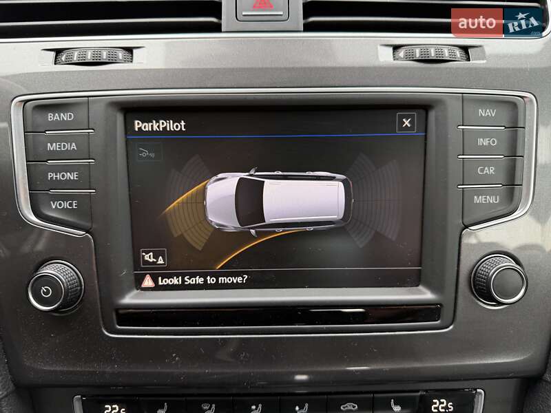 Універсал Volkswagen Golf 2016 в Києві