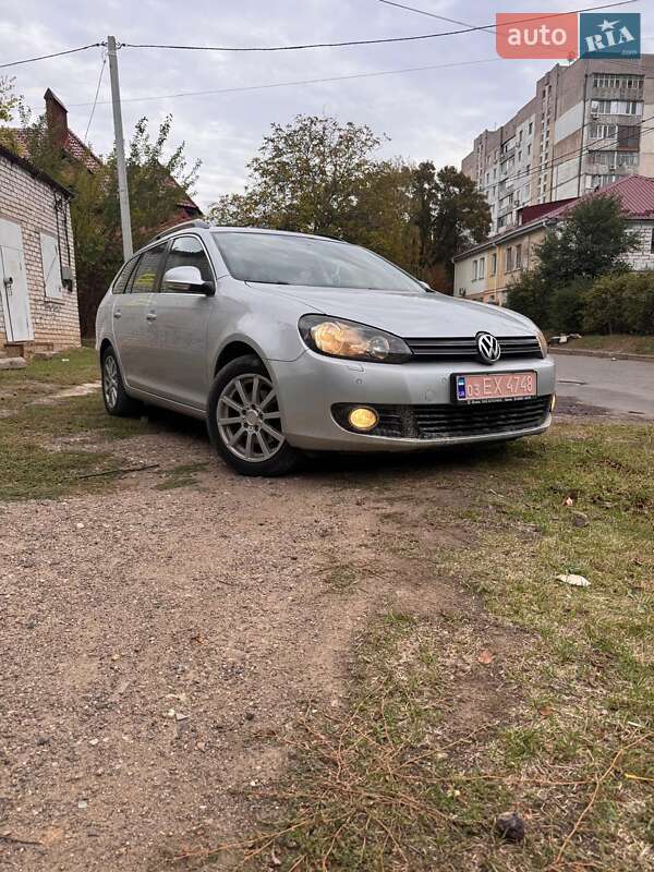 Универсал Volkswagen Golf 2009 в Николаеве