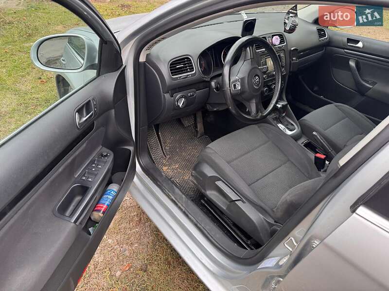 Универсал Volkswagen Golf 2009 в Николаеве