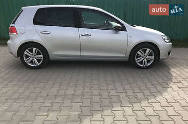 Хэтчбек Volkswagen Golf 2012 в Бережинке