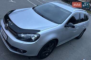 Универсал Volkswagen Golf 2011 в Киеве
