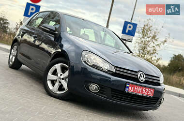 Хэтчбек Volkswagen Golf 2009 в Владимире
