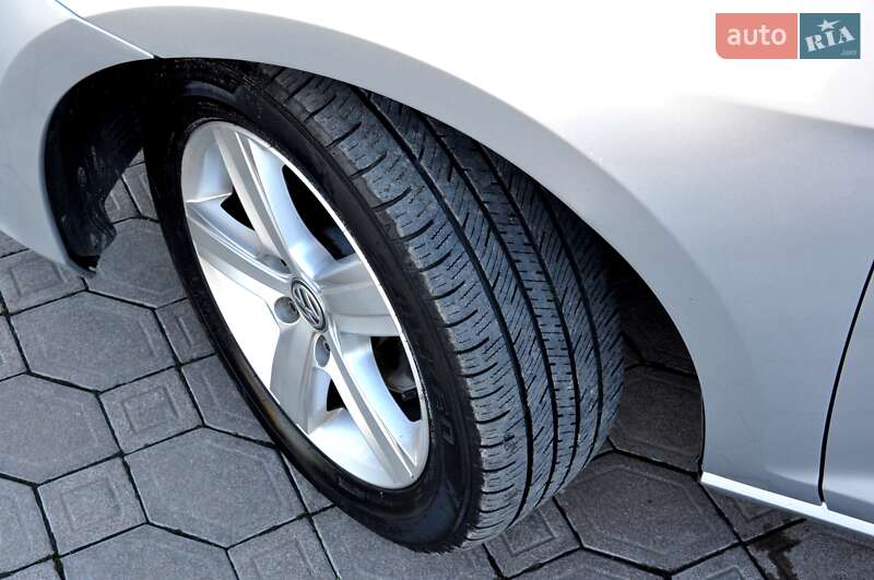 Универсал Volkswagen Golf 2015 в Львове