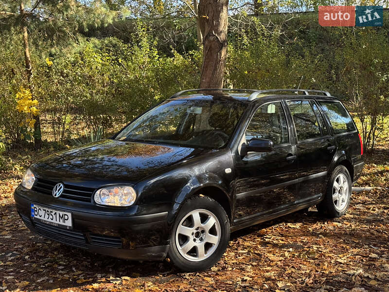 Універсал Volkswagen Golf 2005 в Дрогобичі