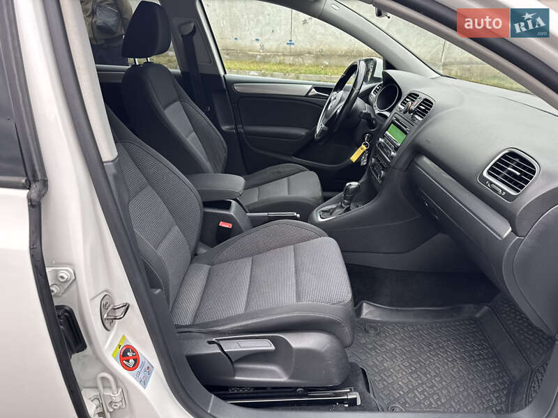 Хэтчбек Volkswagen Golf 2012 в Киеве фото 32 Хэтчбек Volkswagen Golf 2012 в Киеве