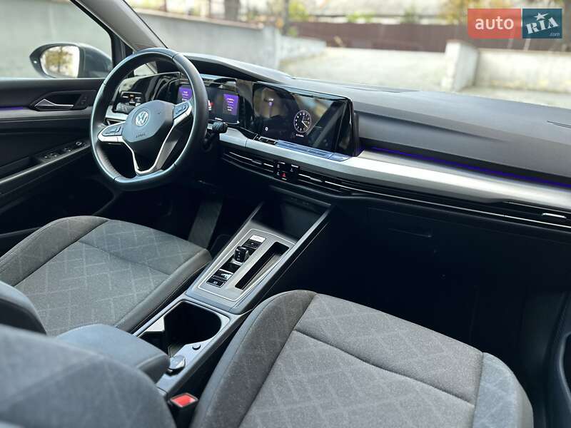 Универсал Volkswagen Golf 2022 в Стрые