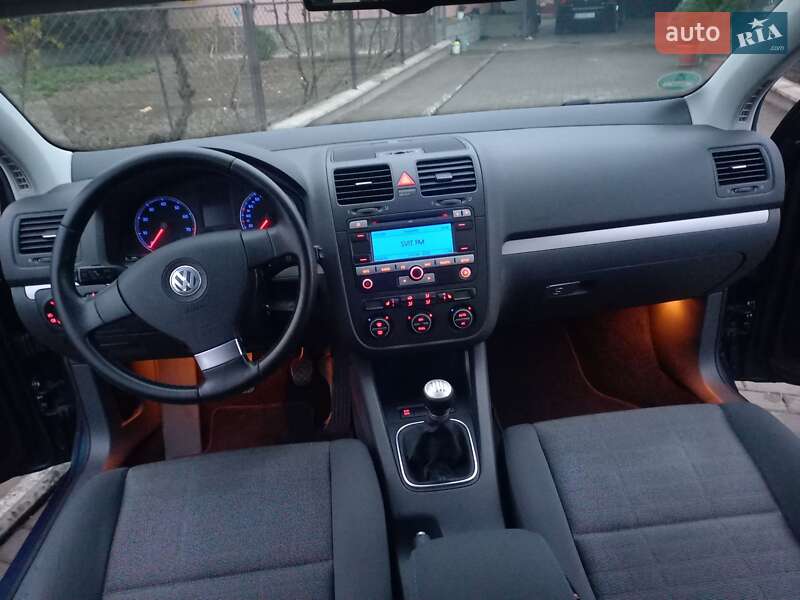 Хэтчбек Volkswagen Golf 2007 в Мукачево
