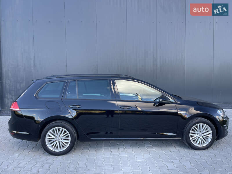 Универсал Volkswagen Golf 2014 в Львове