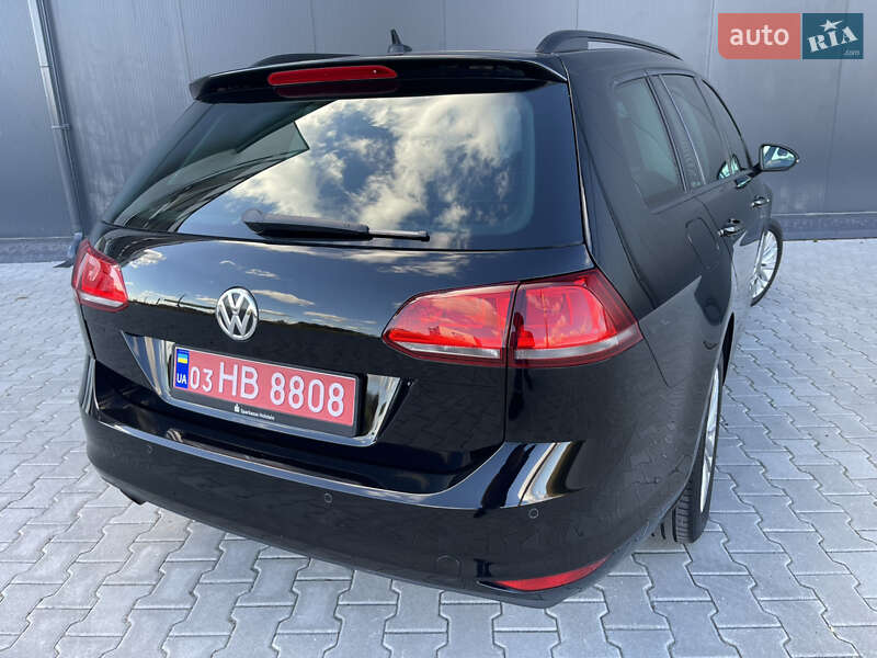 Универсал Volkswagen Golf 2014 в Львове