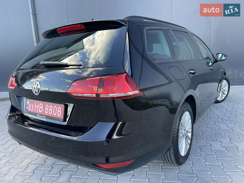 Универсал Volkswagen Golf 2014 в Львове